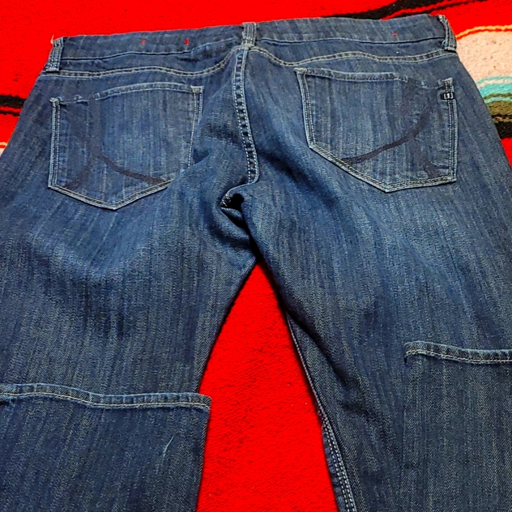 IT! Jeans. Size 32 regular.